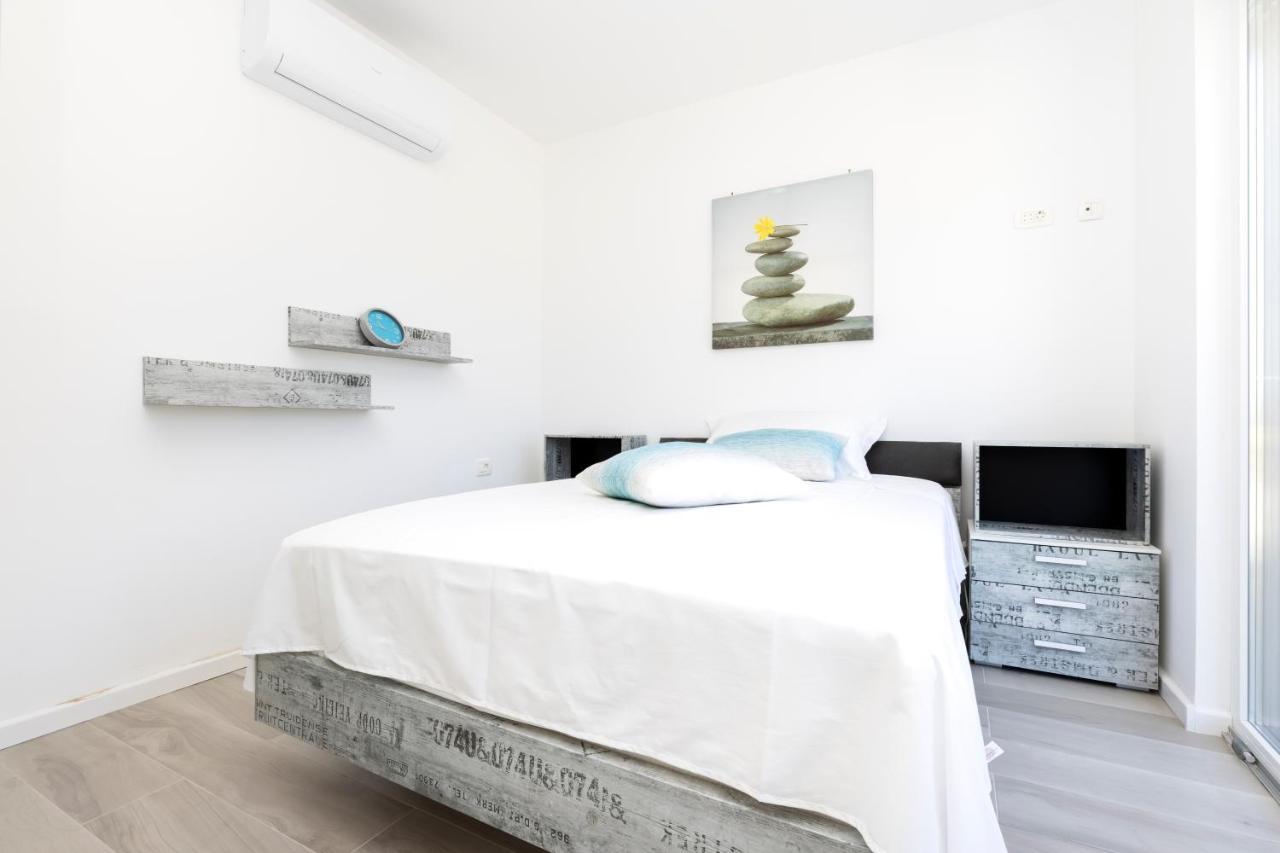 Apartments Olea Mali Lošinj Exteriör bild
