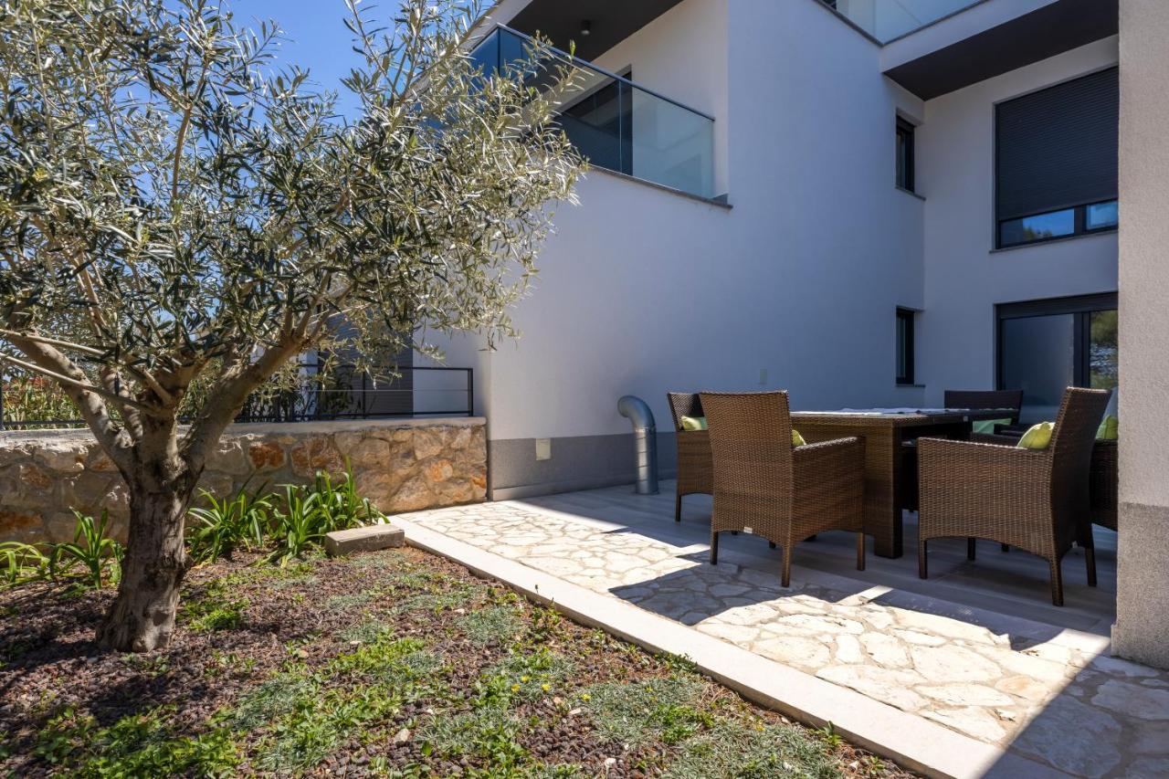 Apartments Olea Mali Lošinj Exteriör bild