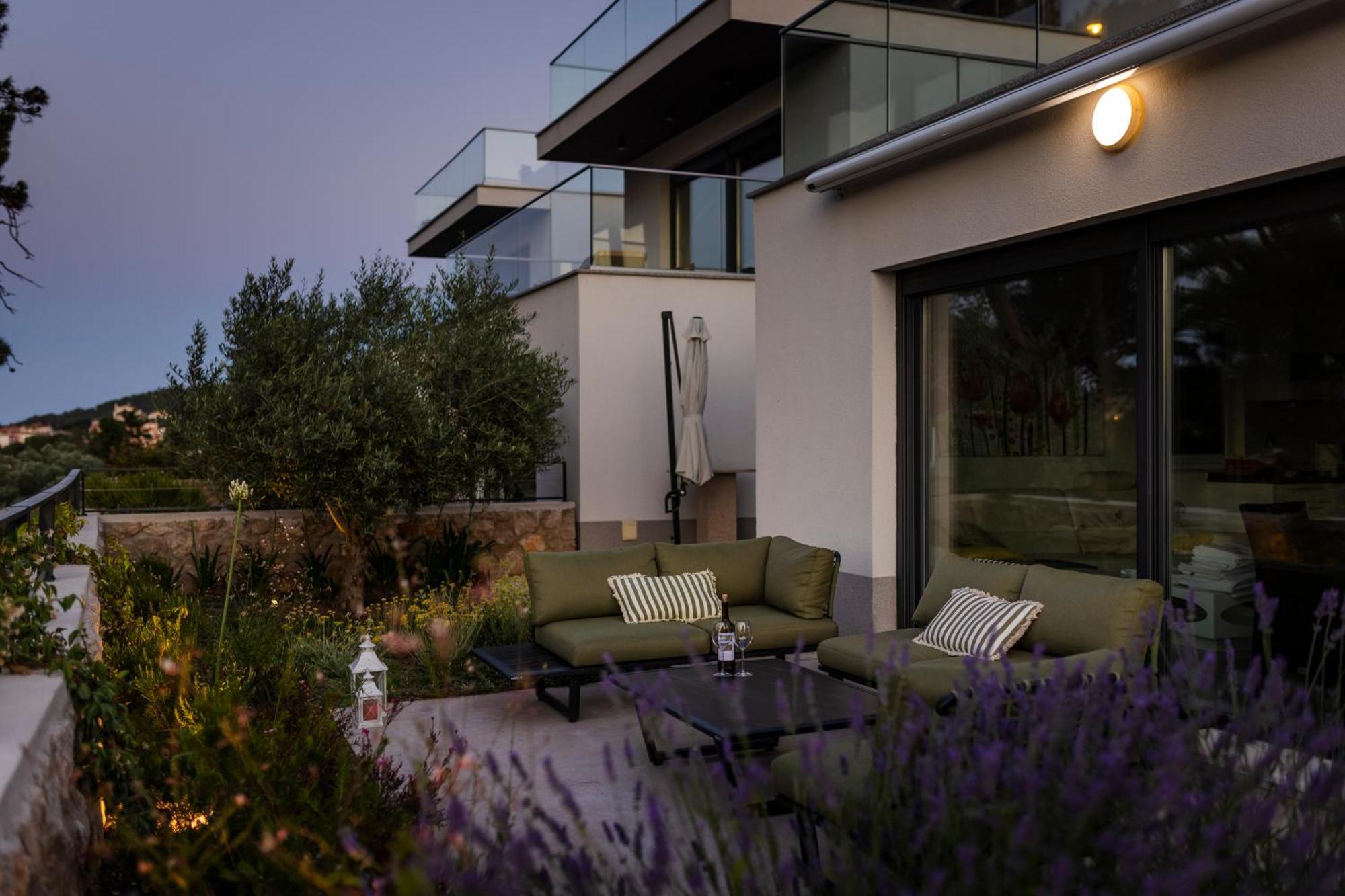 Apartments Olea Mali Lošinj Exteriör bild